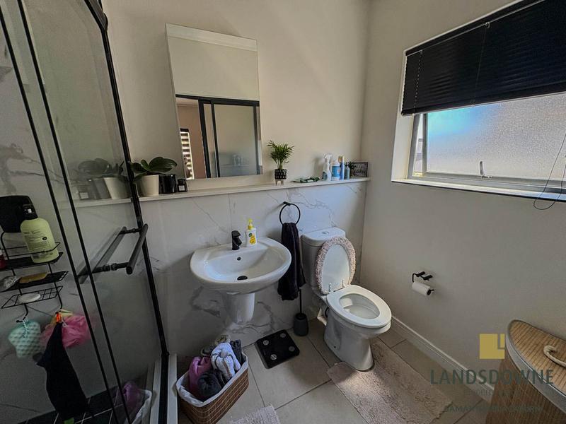 To Let 1 Bedroom Property for Rent in Richwood Western Cape